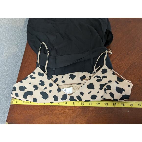 Socialite Cheetah Jumpsuit XS Beige Black Animal Print‎ VNeck Belted One Piece - Picture 7 of 12